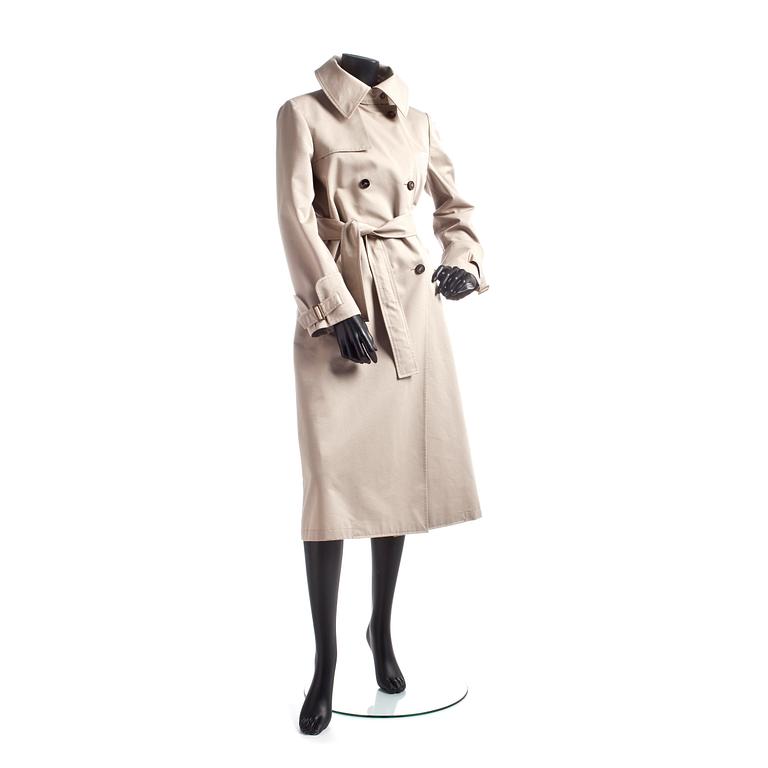 GUCCI, a beige cotton blend trenchcoat.
