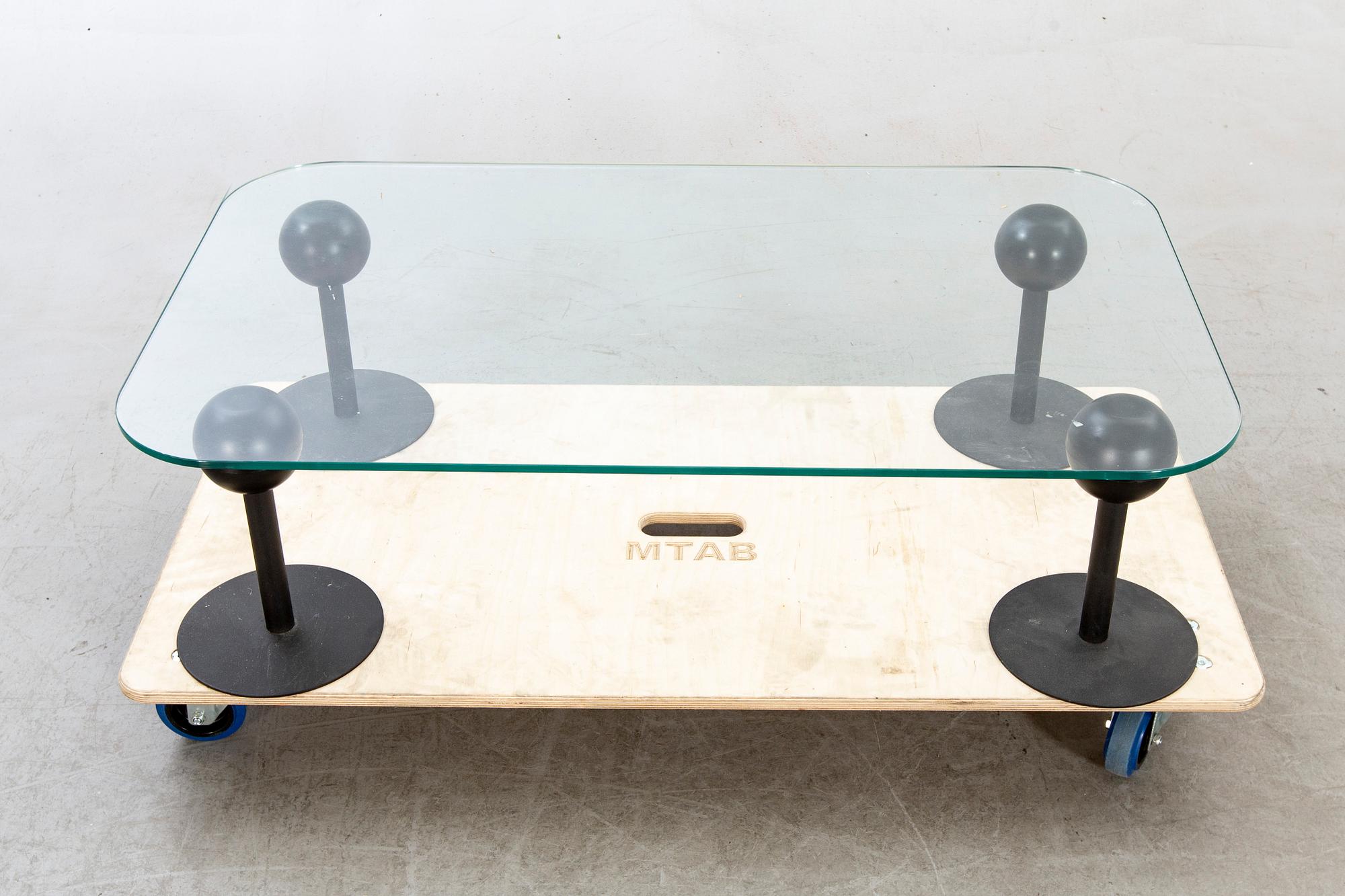 Philippe Starck, "Pepper Young" coffee table by Philippe Starck for Disform 1980's.