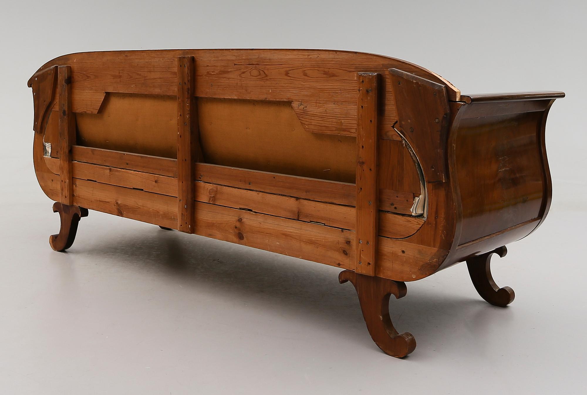 SOFFA, Karl-Johanstil, 1900-talets första hälft.