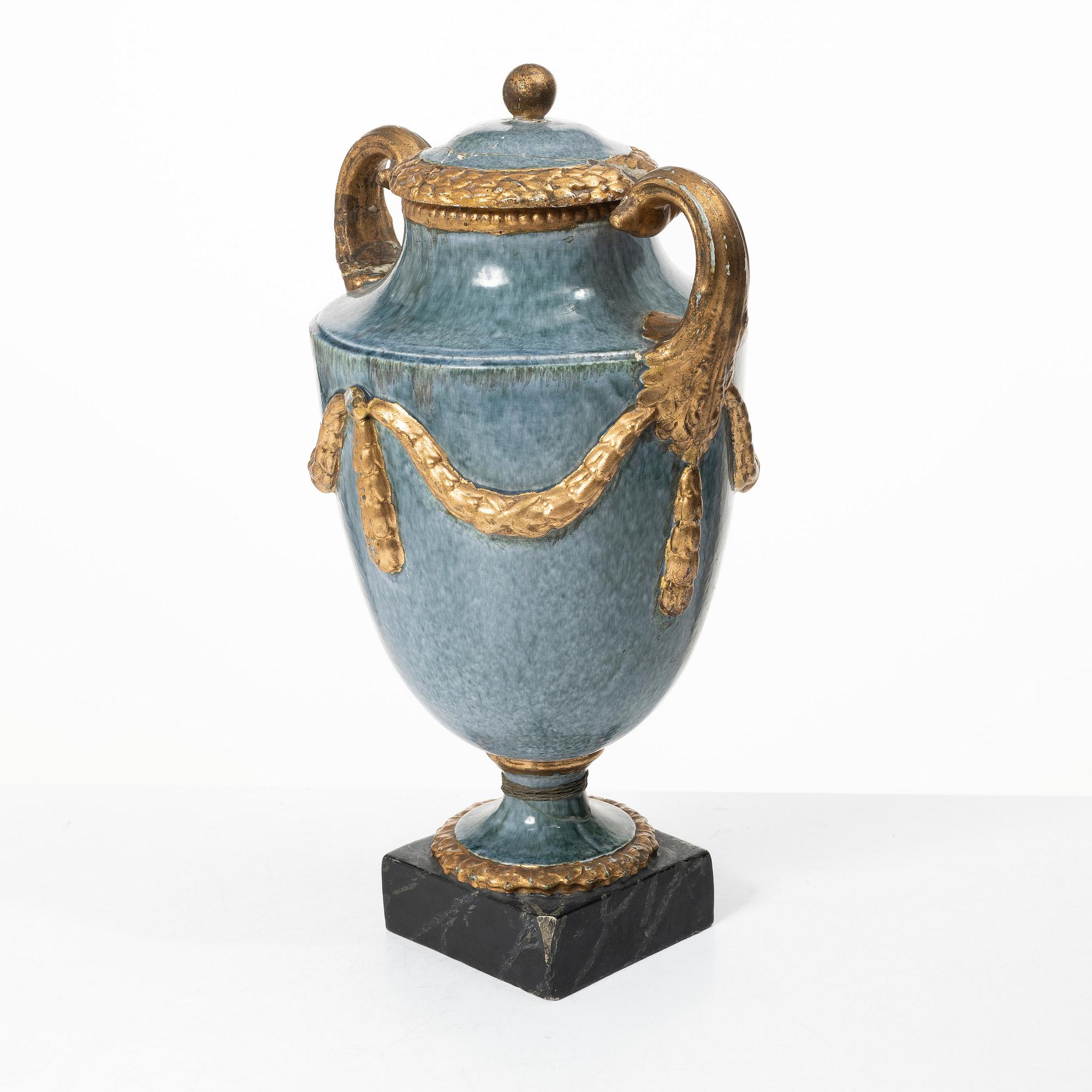 A flintware jar from Marieberg, 18th century.