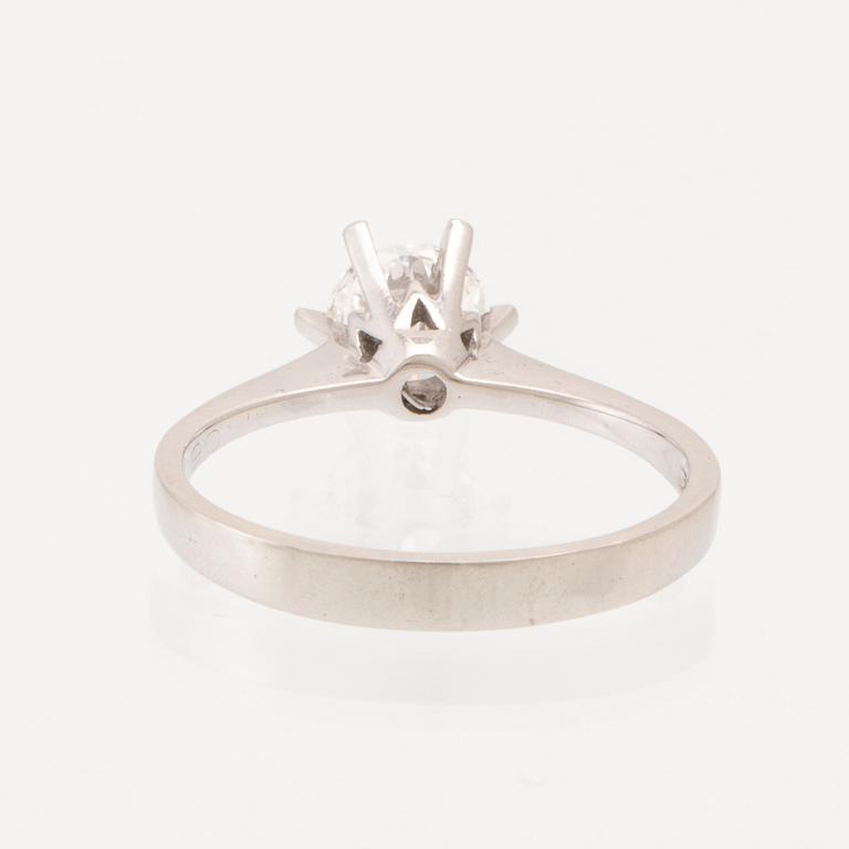 Ring solitaire "Galaxia" 18K white gold with a round brilliant-cut diamond.
