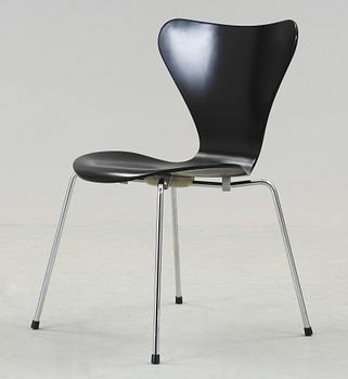 STOL, "Sjuan", Arne Jacobsen, Fritz Hansen, bär datering 1970.