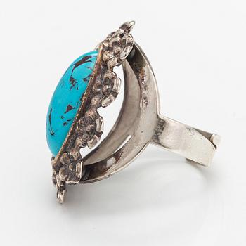 Jorma Laine, Ring "Lemmikki", silver turkos. Turun Hopea, Åbo.