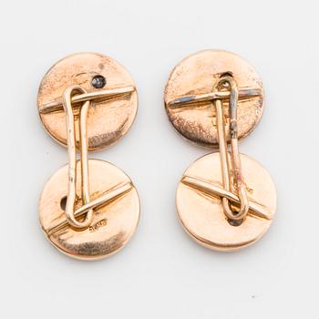 MANSCHETTKNAPPAR, 14K guld, röd emalj och gammalslipade diamanter. Ryska stämplar. 1 diamant saknas.