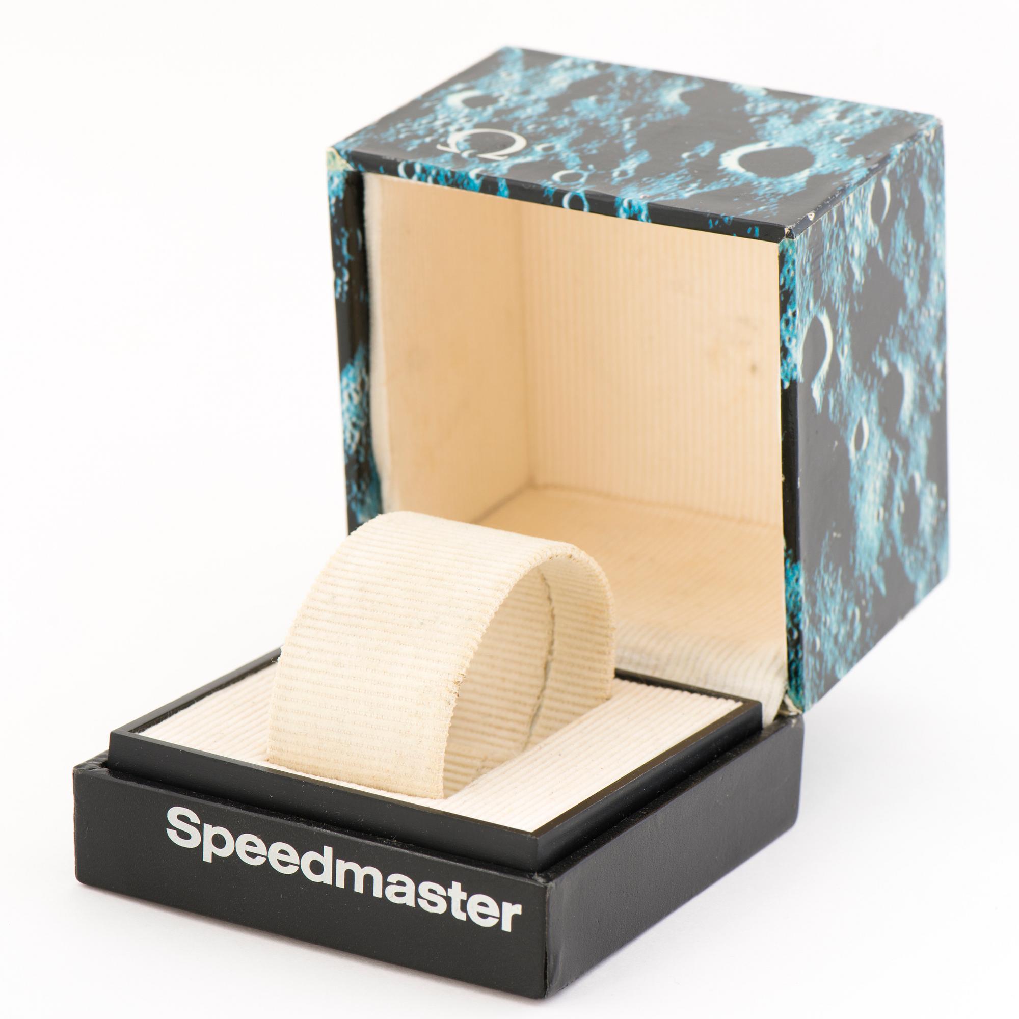 OMEGA Speedmaster Moon Crater Box Bukowskis