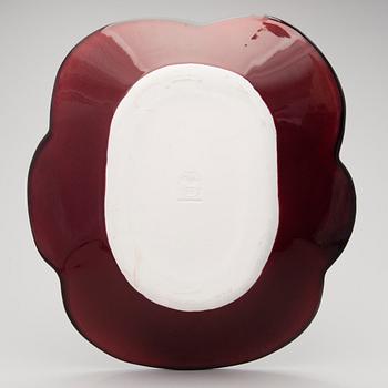 BIRGER KAIPIAINEN, FAT, keramik, stämplad i godset "Viola 1967 Arabia Finland Kaipiainen Invenit".