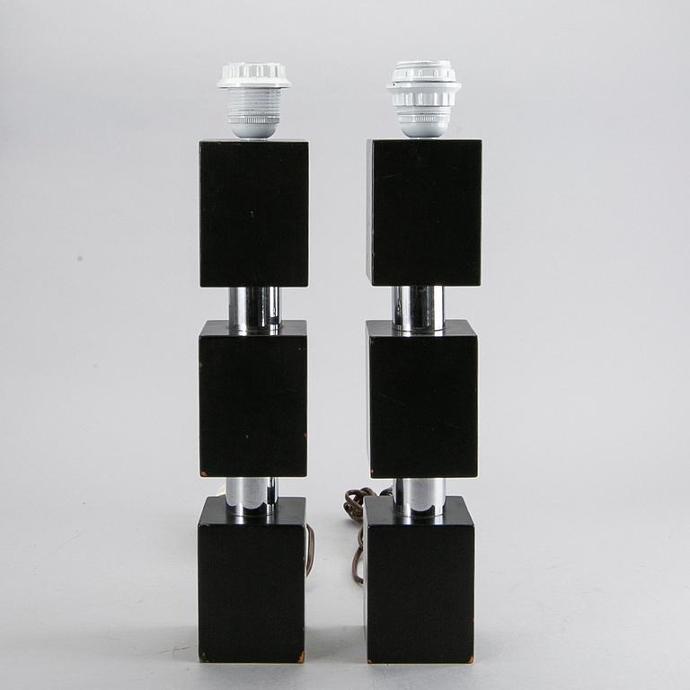 A pair of 1970's table lamps.