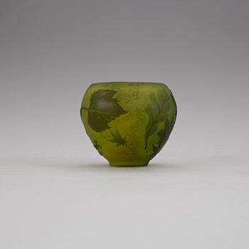 VAS, glas. Emile Gallé, Nancy, Frankrike, 1900-talets början.