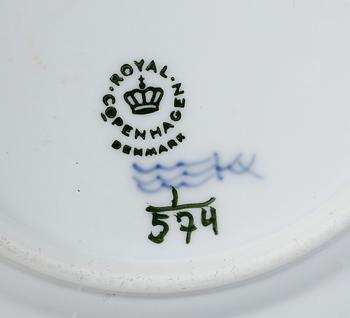 KAFFESERVIS, 34 delar, porslin, Musselmalet, Royal Copenhagen samt Bing & Gröndal.