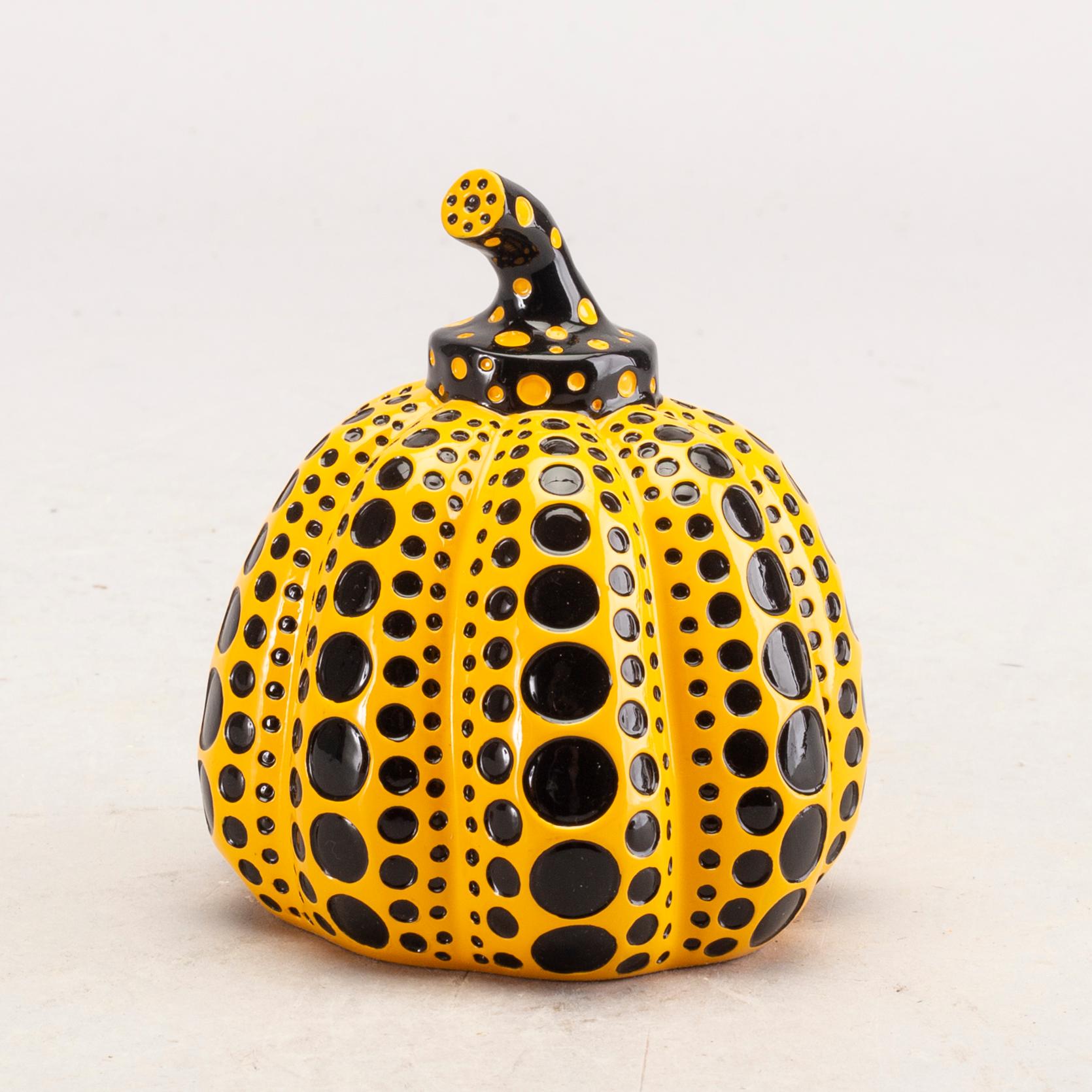YAYOI KUSAMA, efter, objekt/multipel, "Pumpkin", utgiven av Benesse Holdings Inc., Naoshima, Japan, 2013.