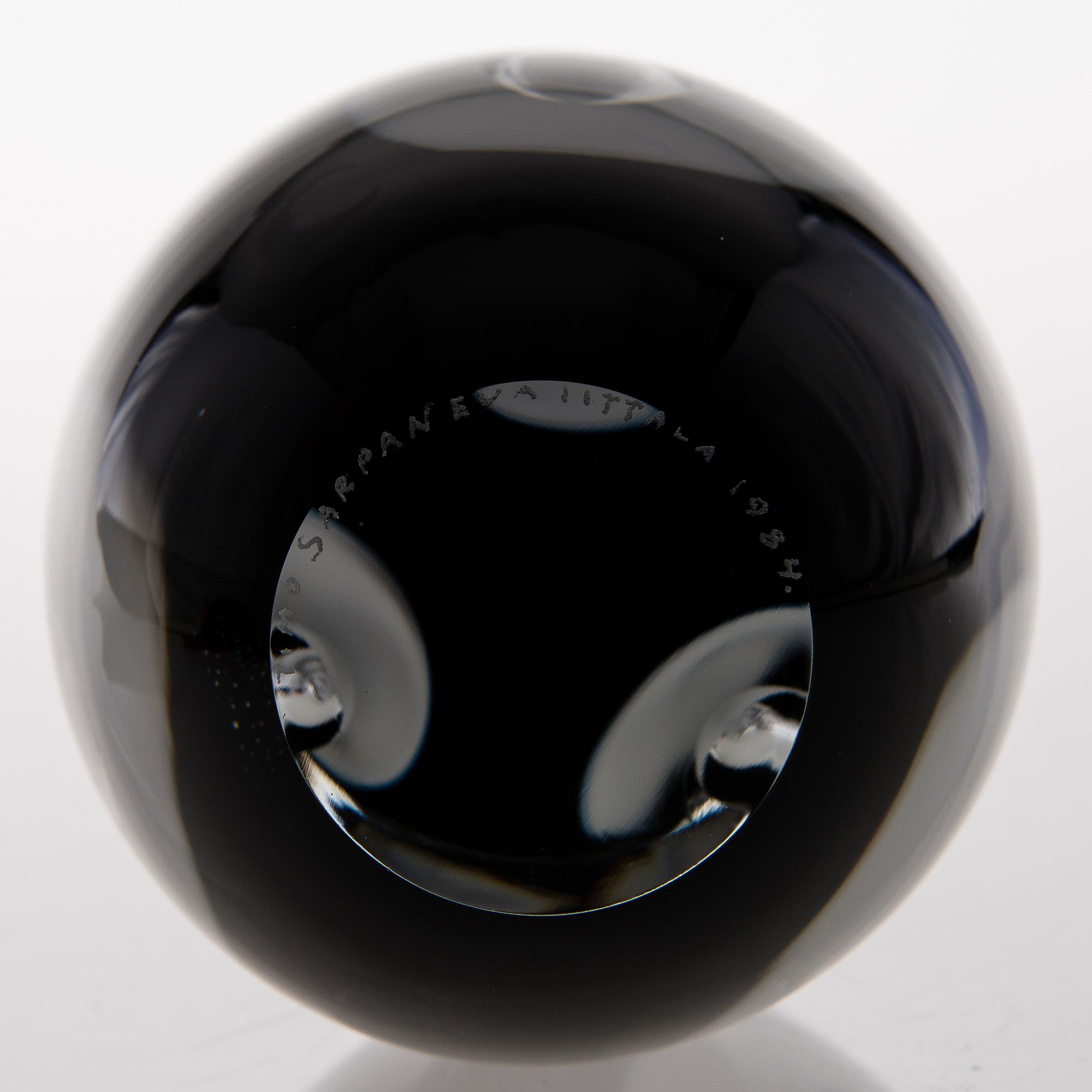 A 'Claritas' glass sculpture, signed Timo Sarpaneva, Iittala 1984.