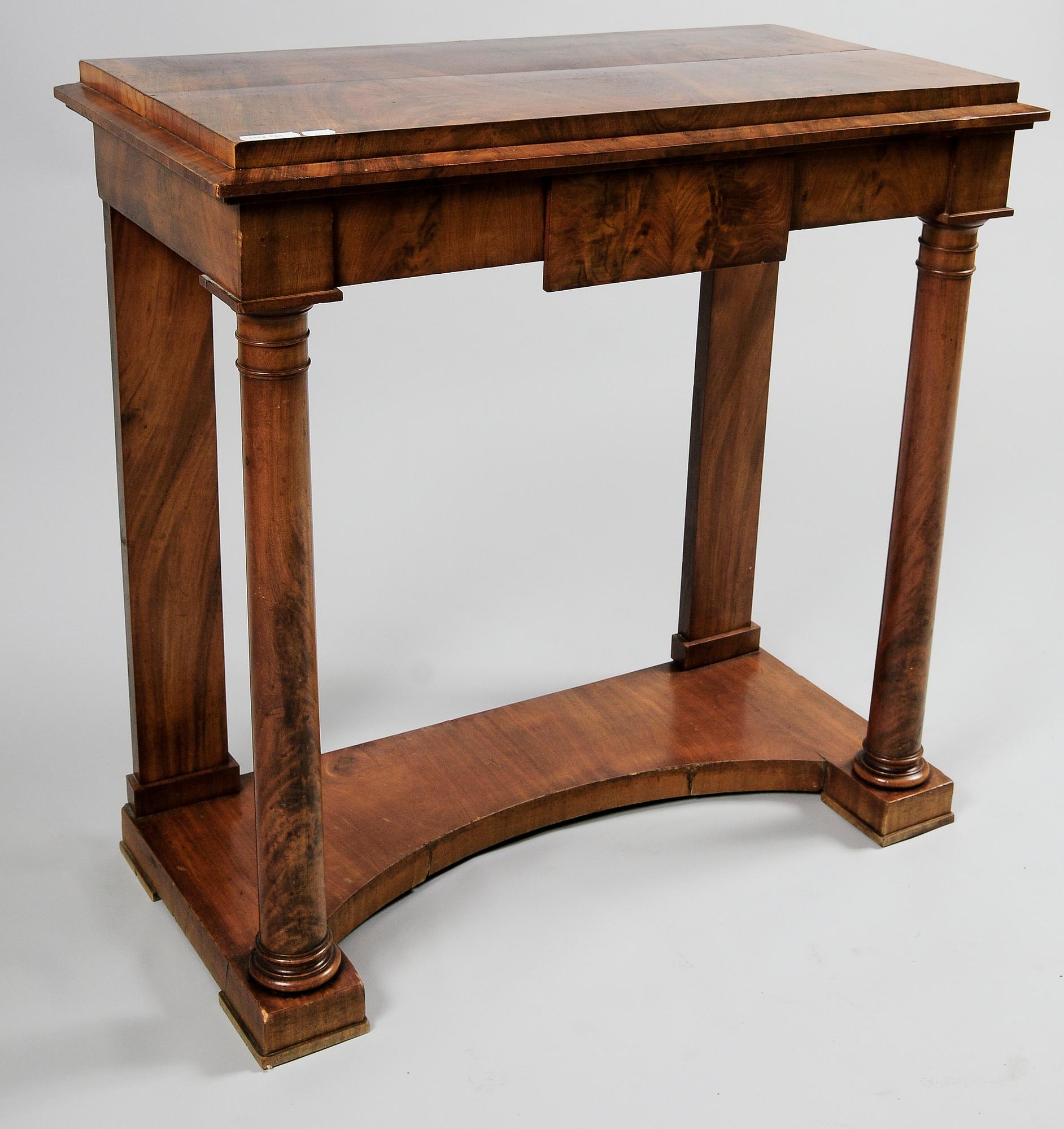 SPEGEL MED BORD, Karl Johan, 1800-talets första hälft.