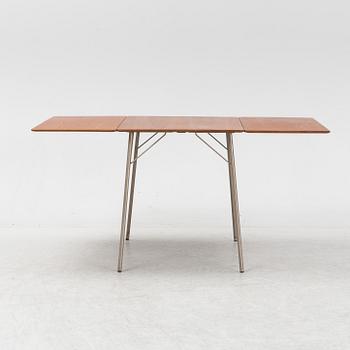 Arne Jacobsen, a model '3601' teak dining table, Fritz Hansen, Denmark, 1960's.