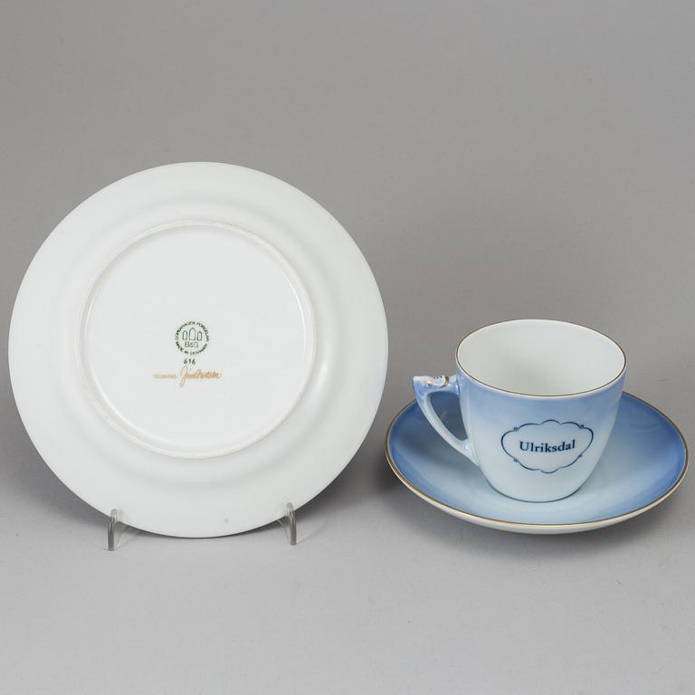 BING & GRØNDAHL, kaffeservis, 37 delar, "Svenska Slott", porslin.