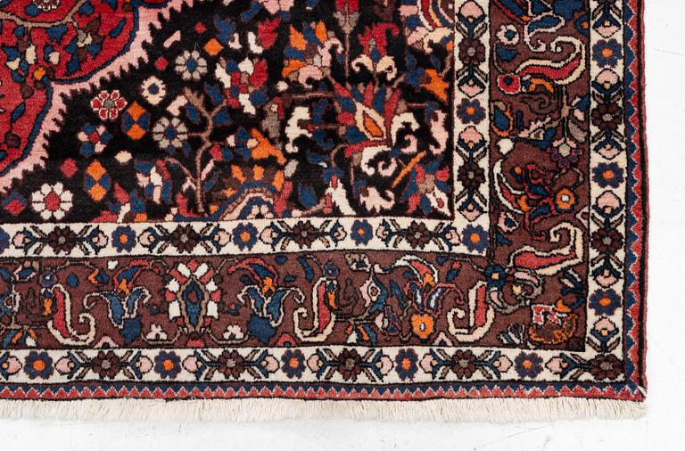 A Bakhtiari carpet, c. 310 x 210 cm.