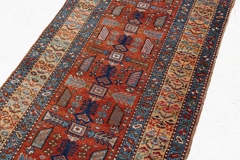 Gallerimatta, Nordvästpersisk, ca 385 x 95 cm.