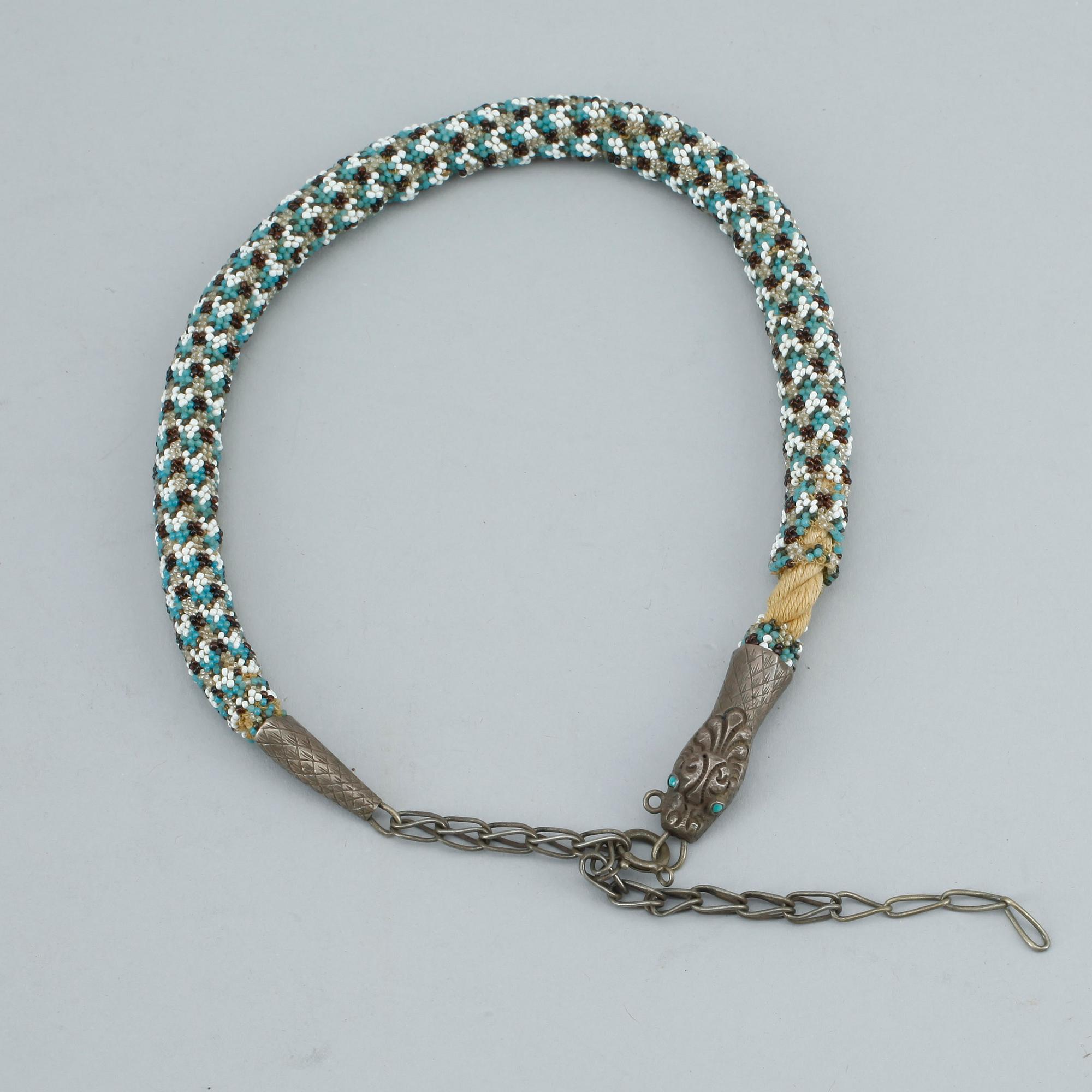 DIVERSE PORTMONNÄER, SNODDAR, SPÄNNEN, 7 delar, 1700-1800-tal.