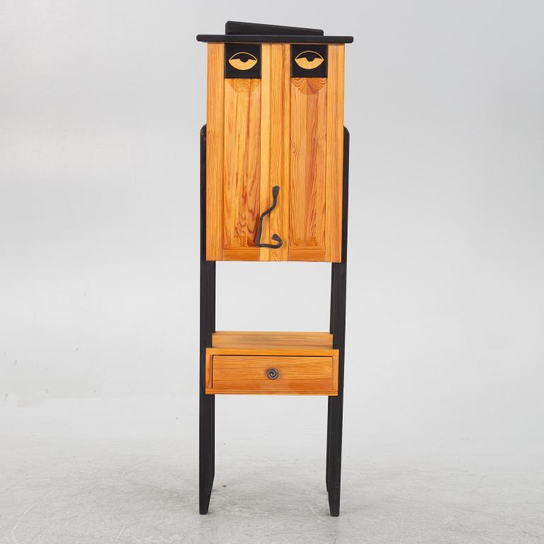 Marita Olsson, skåp, Arvika Konsthantverk, 2000-tal.