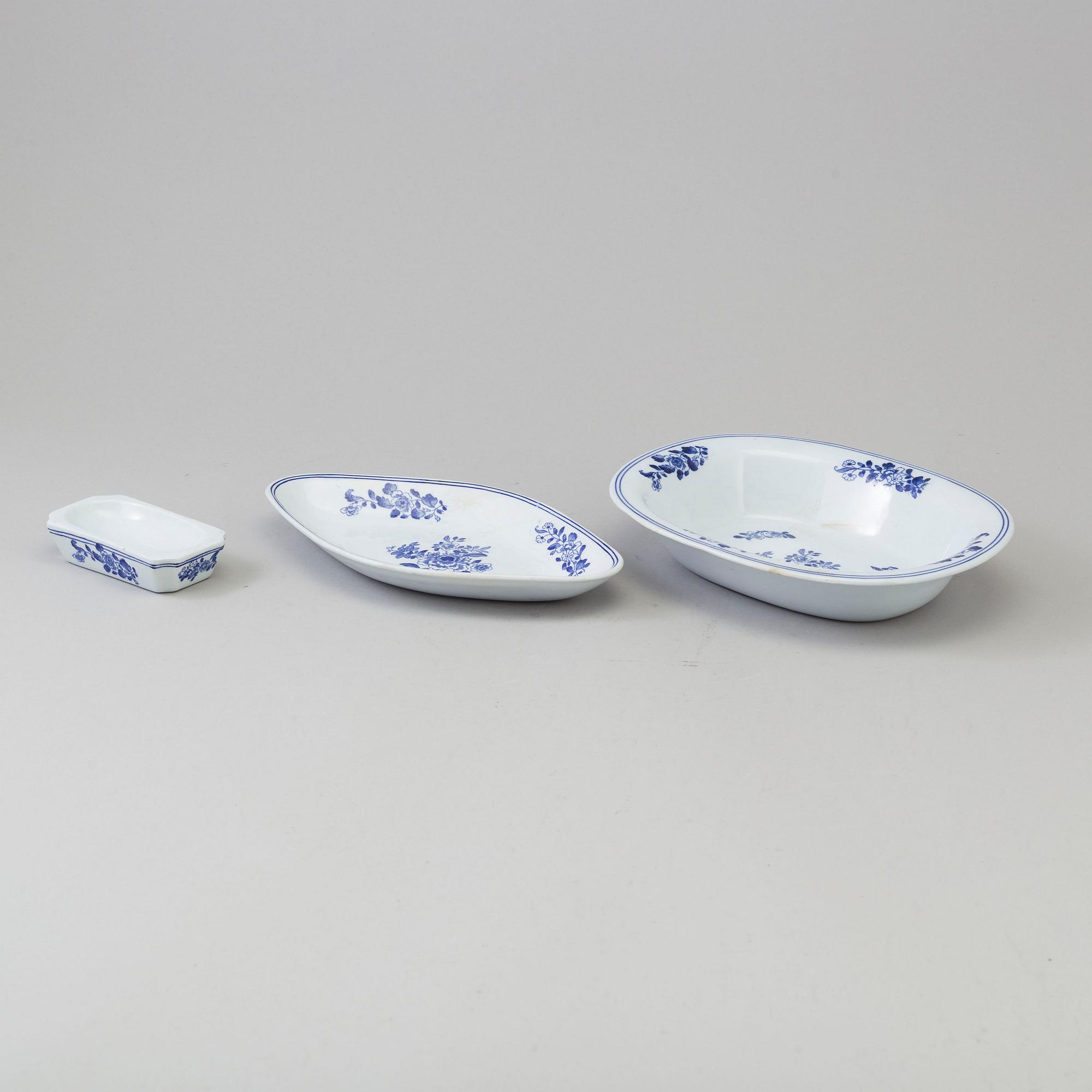 A 64-PIECE DINNER SERVICE, 'Tsing', Gustafsberg, 20th century.