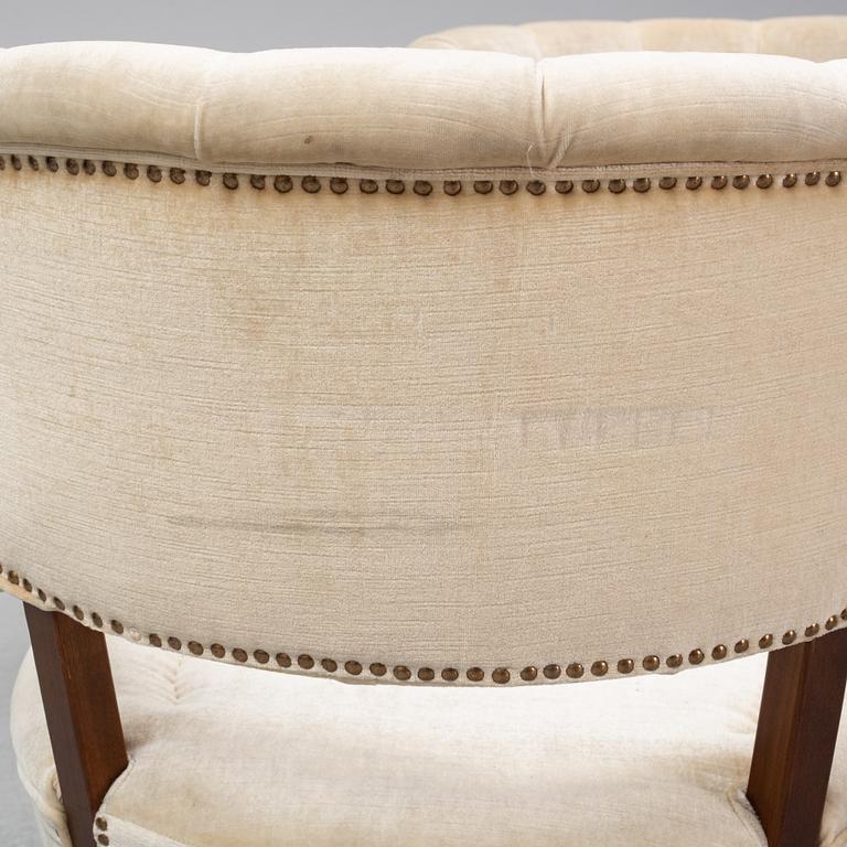 Otto Schulz, a pair of 'Schulz' easy chairs, Jio Möbler, Jönköping, second half of the 20th Century.