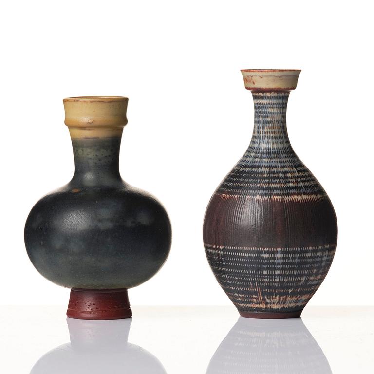 Wilhelm Kåge, a set of two Farsta stoneware vases and a bowl, Gustavsberg Studio 1950s.