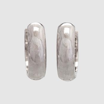 Korvakorut, briljanttihiotut timantit, 14K valkokultaa.