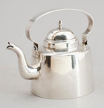 KAFFEKANNA, silver, K Andersson, Stockholm 1919. Vikt ca 364 g.