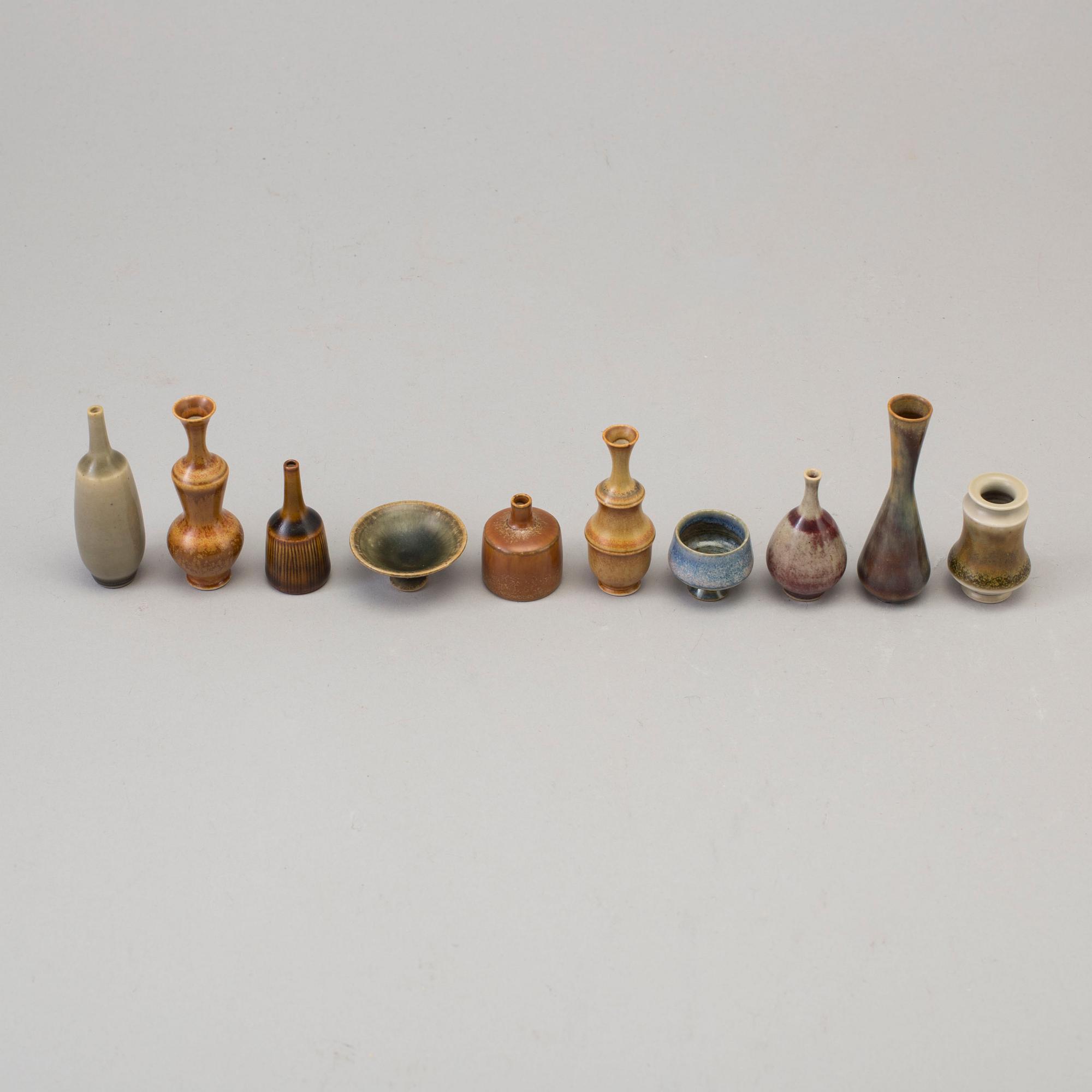 JOHN ANDERSSON, miniatyrer, 10 st, stengods, signerade, Höganäs, 1900-talets andra hälft.