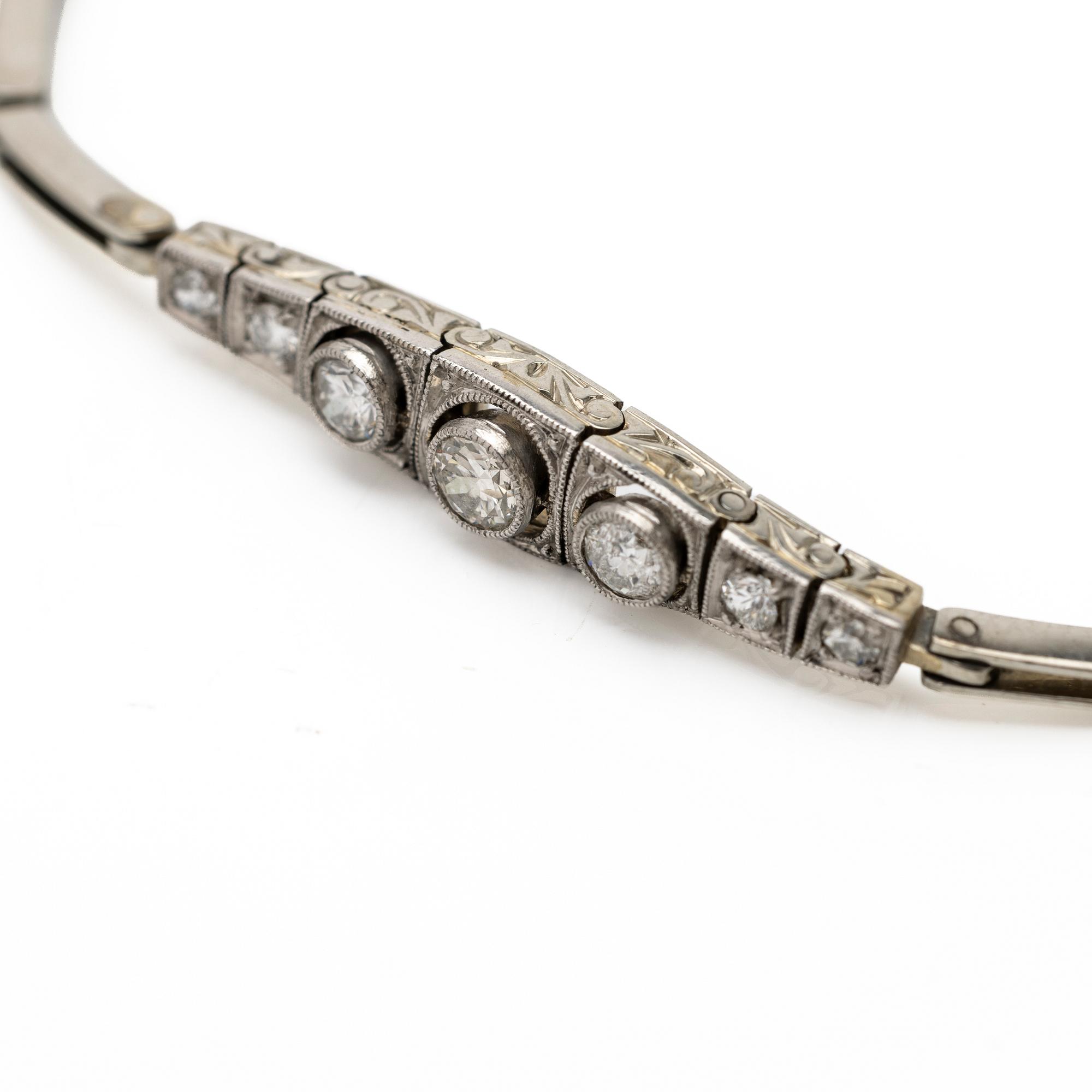 Art Deco 18K white gold and platinum bracelet with diamonds.