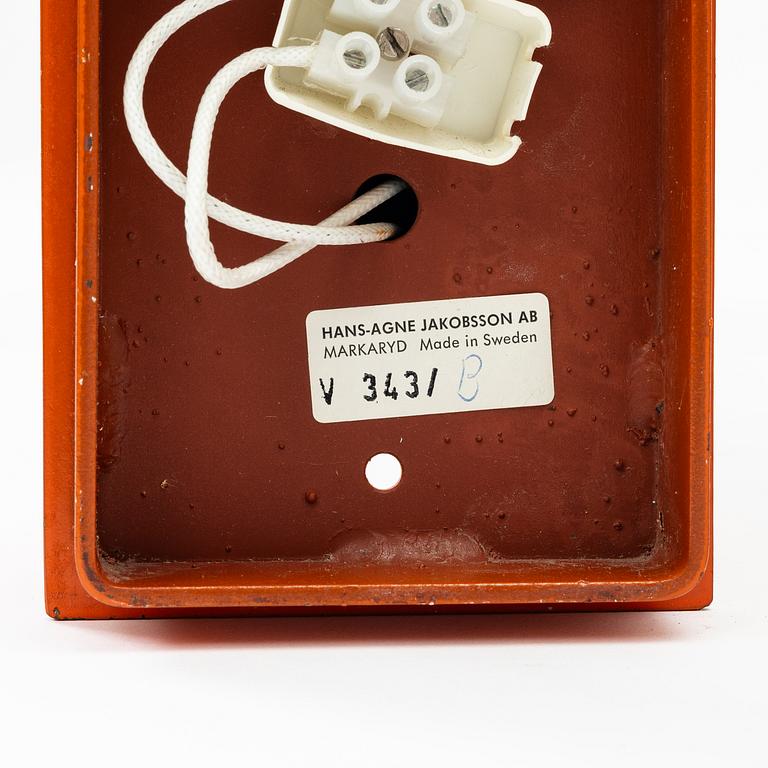Hans-Agne Jakobsson, vägglampor, ett par, V 343/B, Hans-Agne Jakobsson AB, Markaryd, 1970-tal.