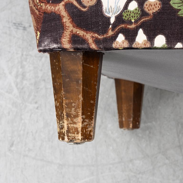 Josef Frank, sofa, model B 678, Svenskt Tenn, mid 20th century.