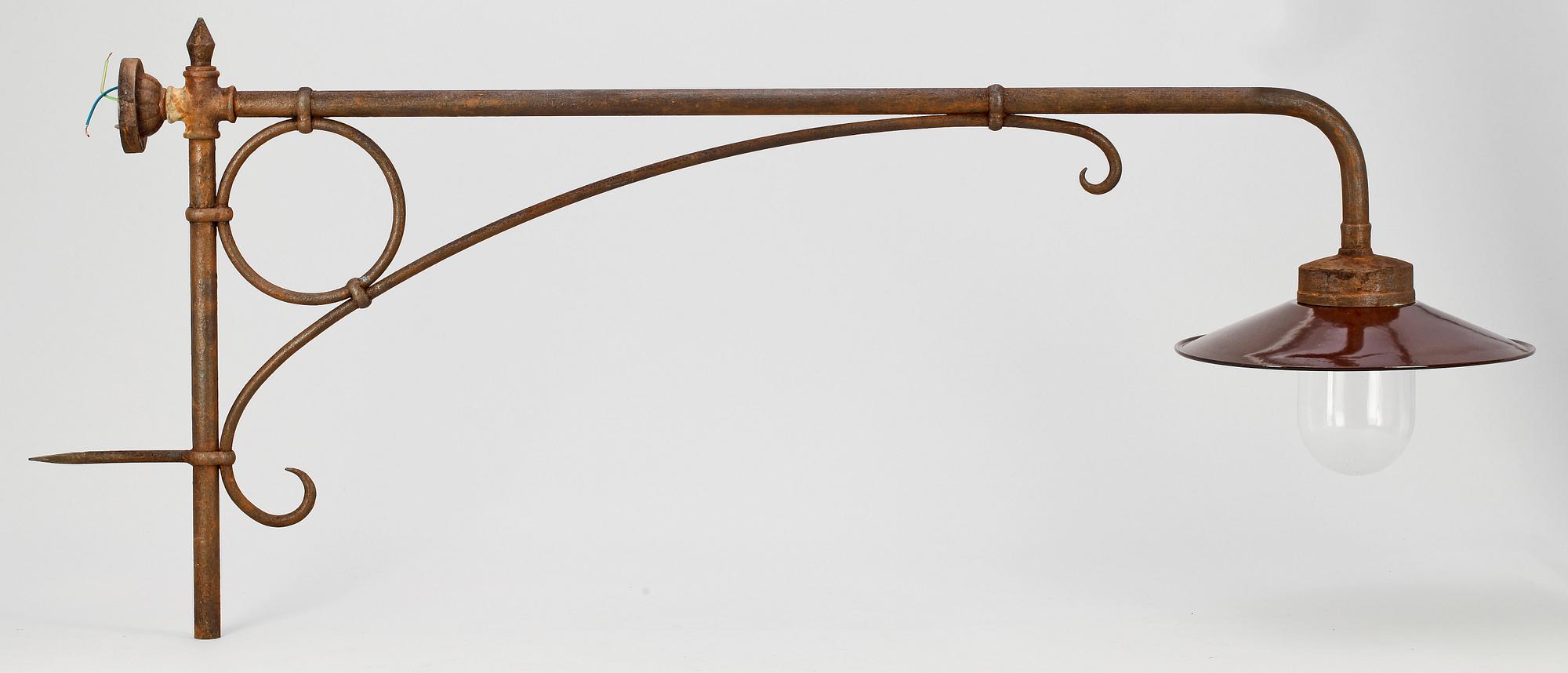 UTOMHUSBELYSNING, gjutjärn, 1900-talets första hälft.