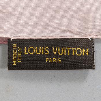 Louis Vuitton, a scarf.