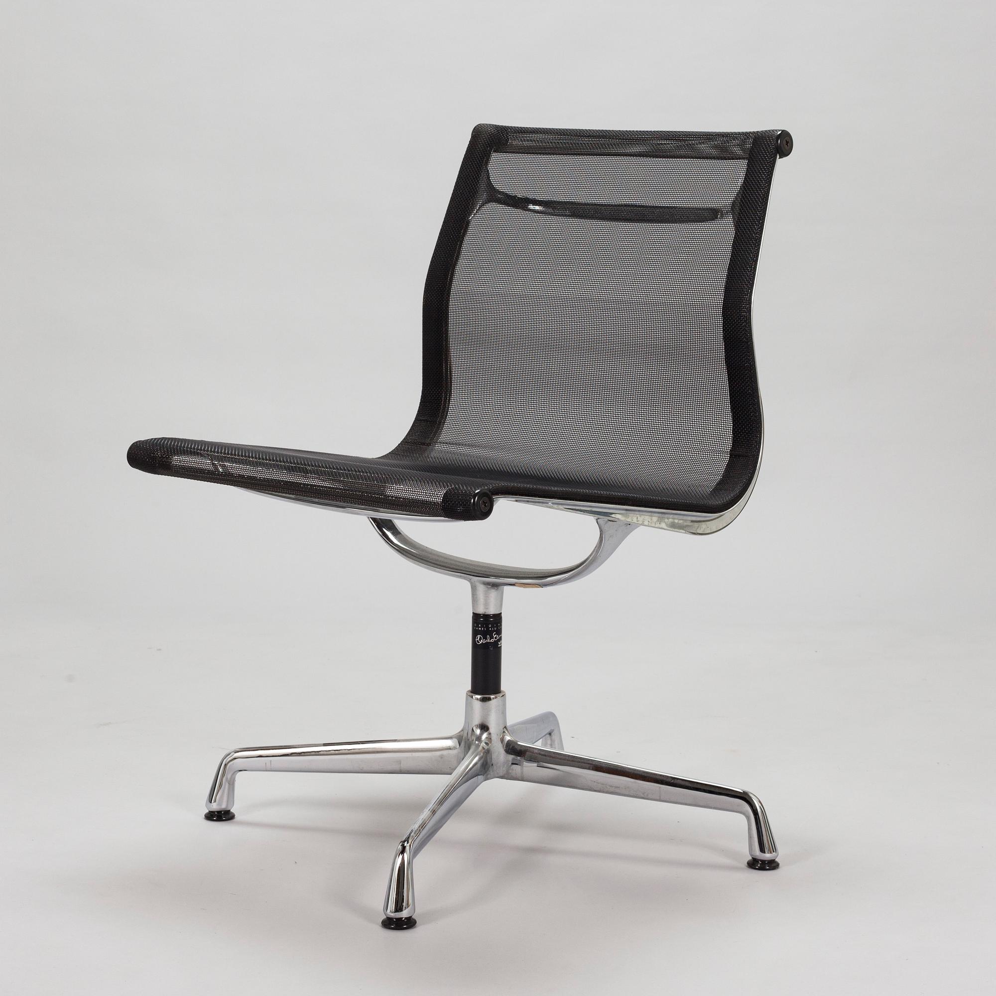 Charles & Ray Eames, skrivbordsstol, "EA 108", Vitra.