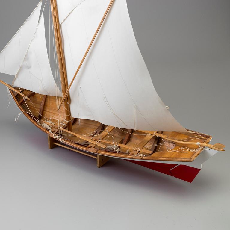 AXEL GLIMBERG, modellbåt, "Vrakeka", byggår 1989.
