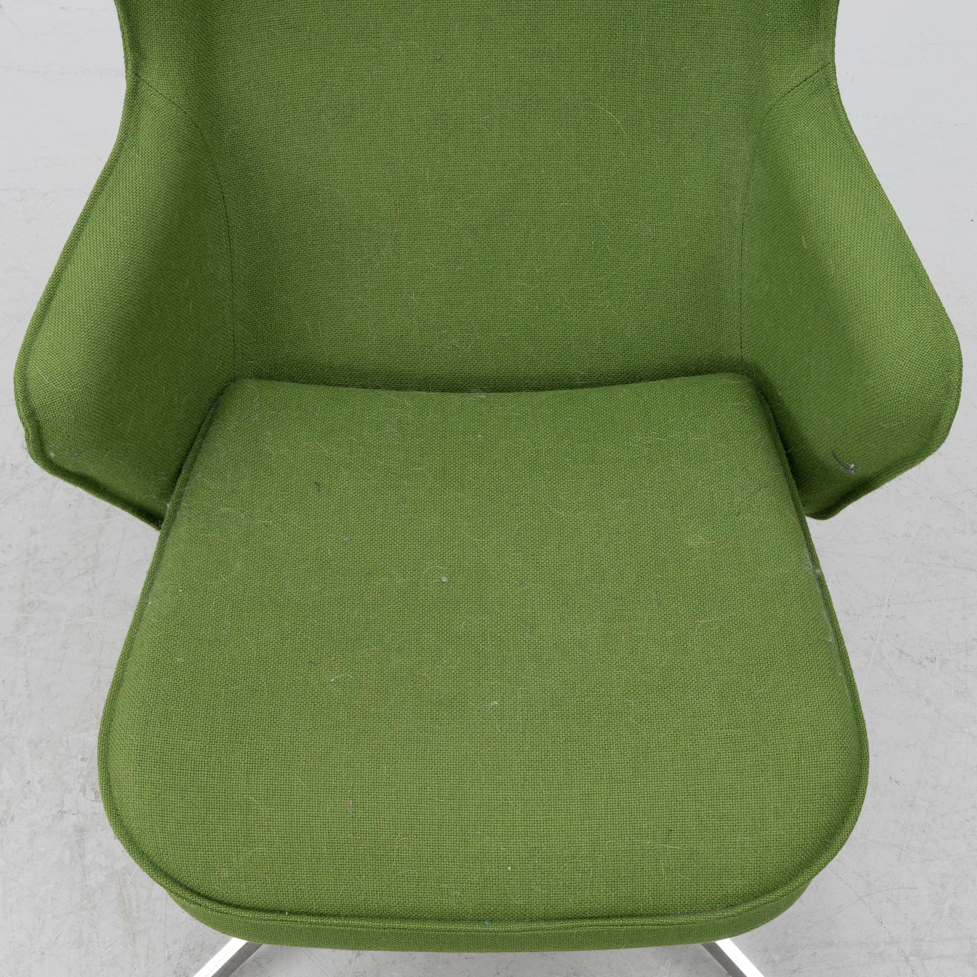 Roger Persson, fåtölj med fotpall, "Norma", Swedese.