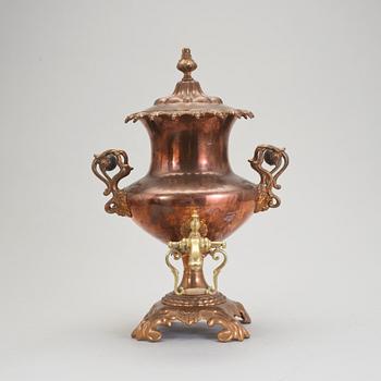 SAMOVAR, koppar och mässing. England, 1800-talets slut.