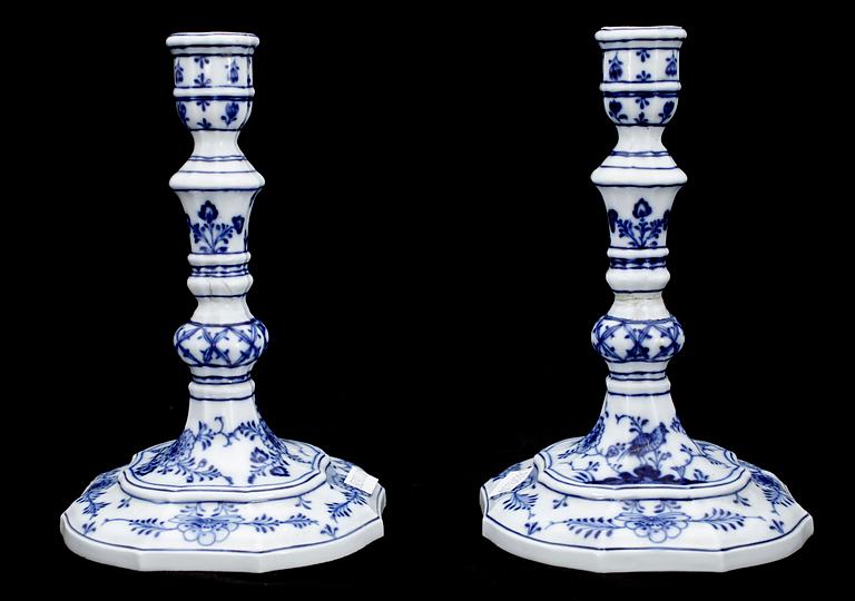 LJUSSTAKAR, ett par, porslin, Meissen, 1800-talets andra hälft.