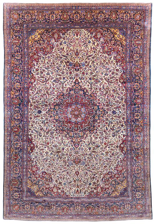 Matta, antik, silke Keshan, ca 378 x 259 cm.