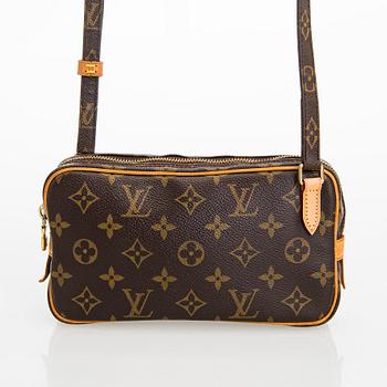 Louis Vuitton, "Marly Bandouliere" laukku.