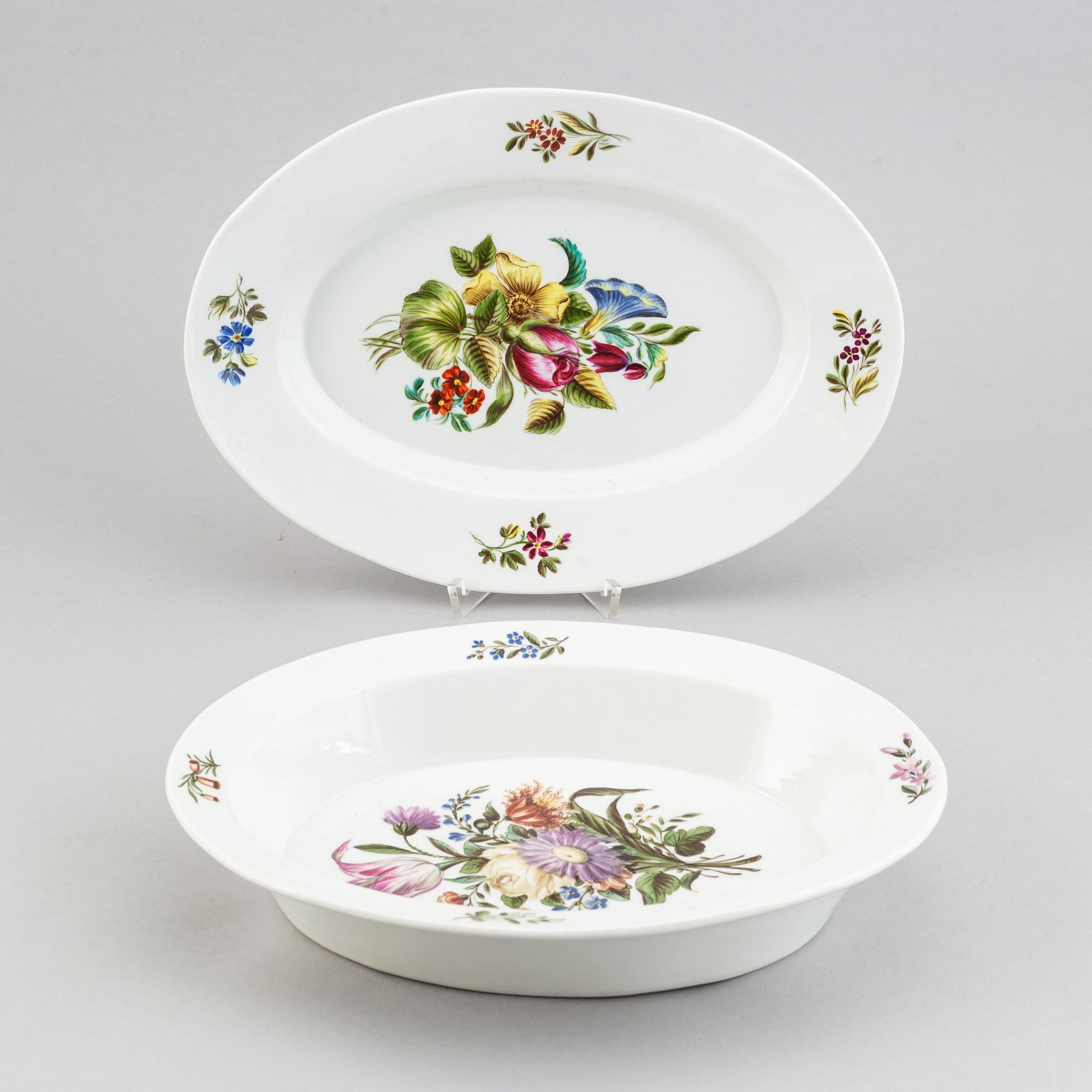 A 19th century 42-pcs porcelain dinner set, Berlin.