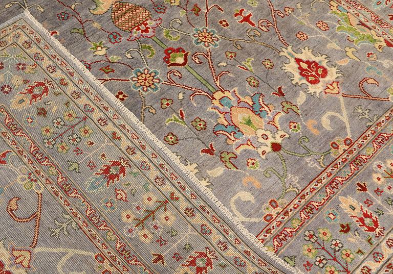 A carpet, Ziegler design, approx. 357 x 265 cm.