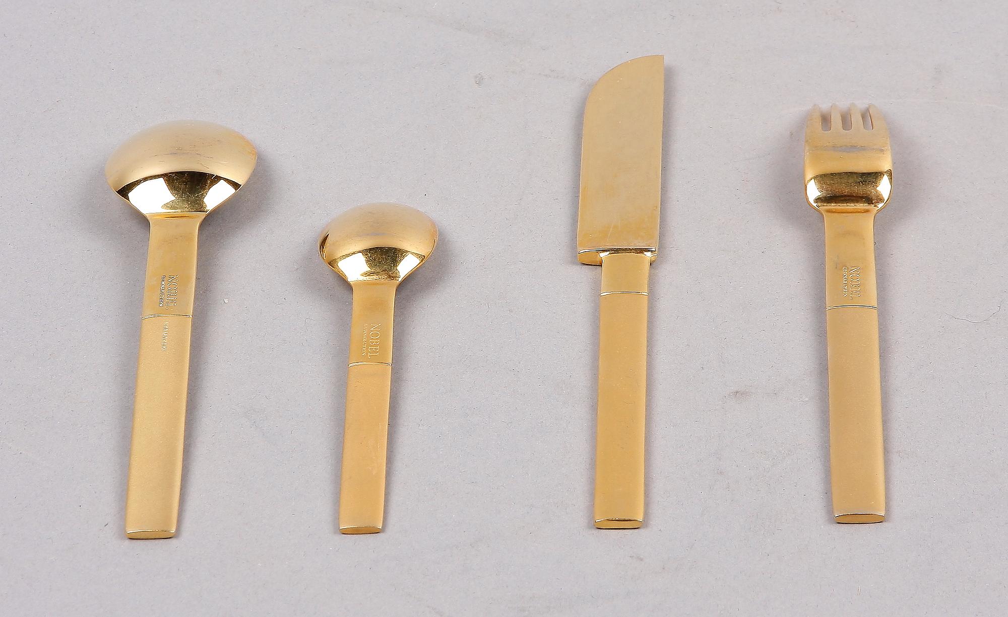BESTICK, 48 st, "Nobel", design Gunnar Cyrén.