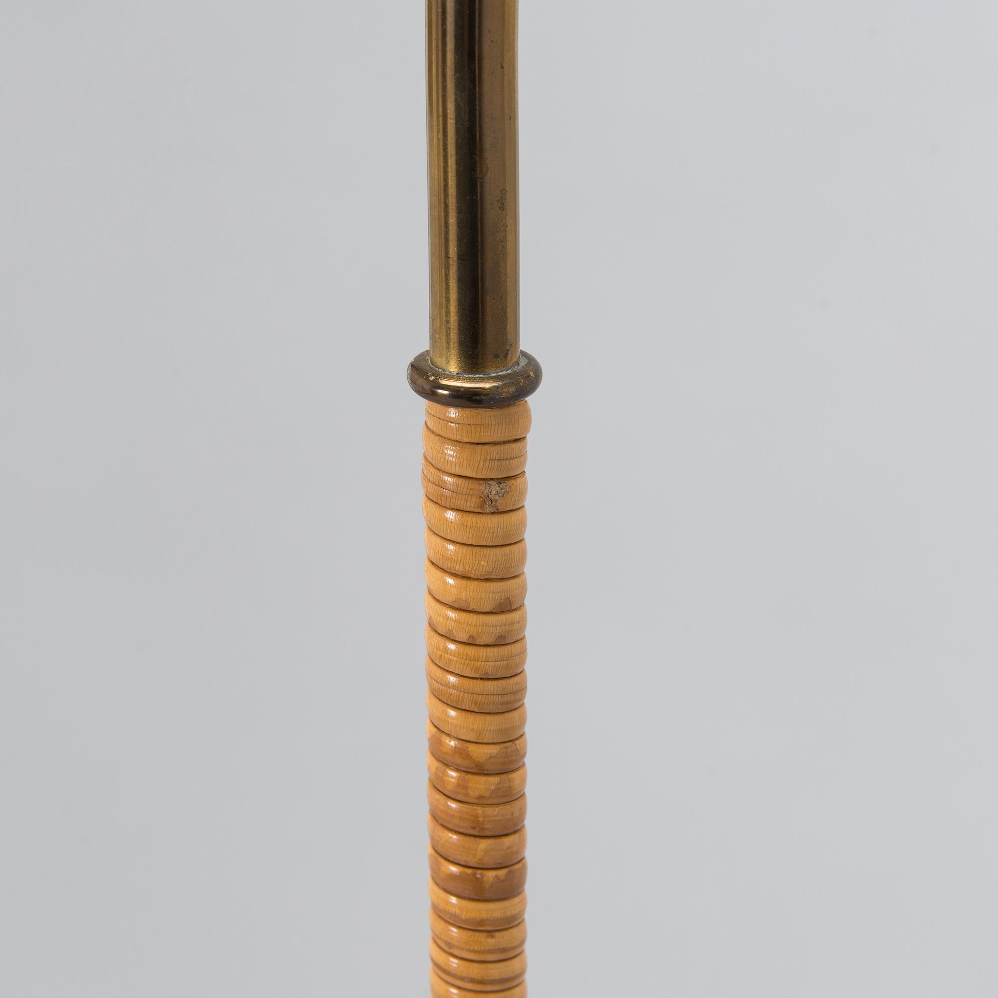 Paavo Tynell, golvlampa, modell K10-10, Idman, 1900-talets mitt.