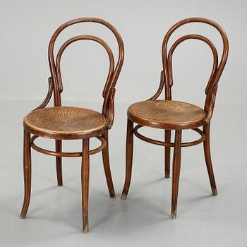 KARMSTOLAR, ett par, Thonet. 1900-talets första hälft.