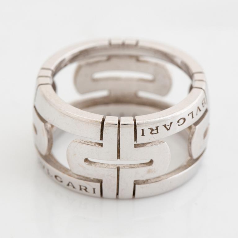 Bulgari,  18K white gold "Parentesi" ring.