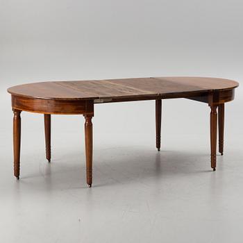 Dining table, 19th century.