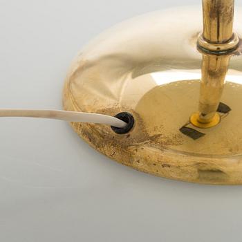 Pöytävalaisin Itsu 1900-luvun puloväli.