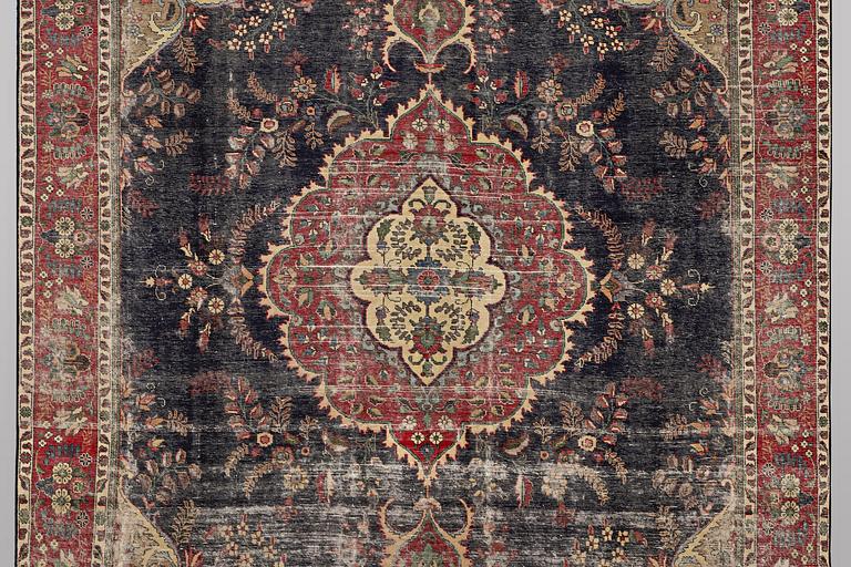 Matta, Persisk, vintage design, ca 373 x 284 cm.