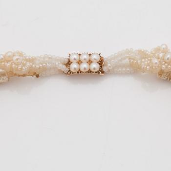 A late Georgian/early Victorian woven seed pearl necklace, probably English.